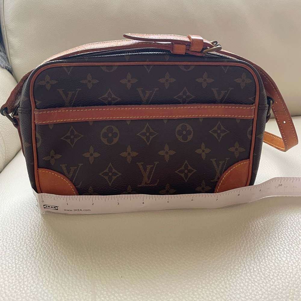 Authentic Louis Vuitton - Vintage, Monogram, Trocadero, camera bag